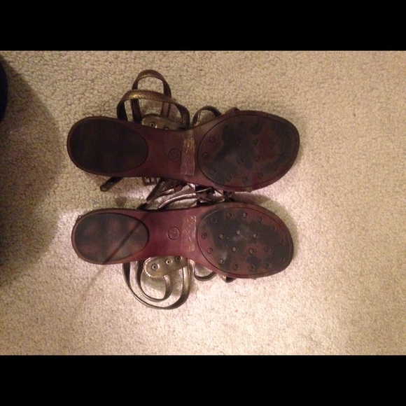 Gladiator sandals! - Picture 3 of 3
