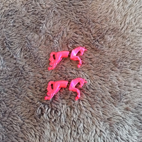 Adorable neon pink unicorn earring