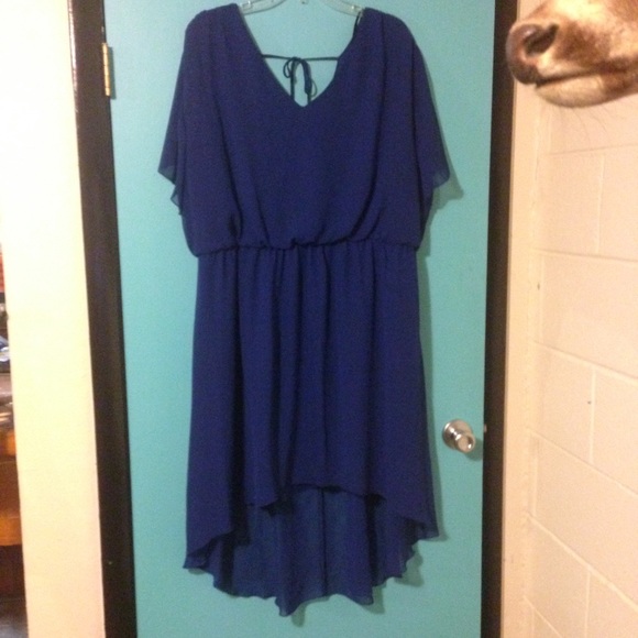 Plus size blue hi-lo dress