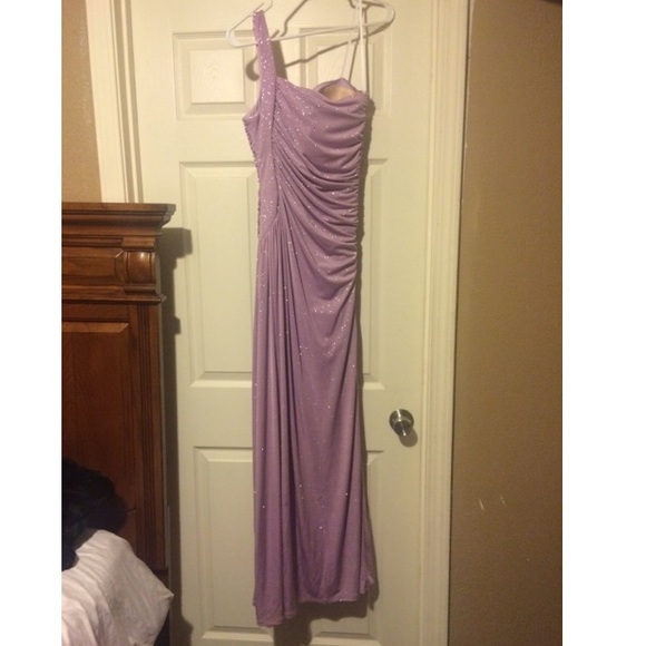 Prom dress - Picture 2 of 3