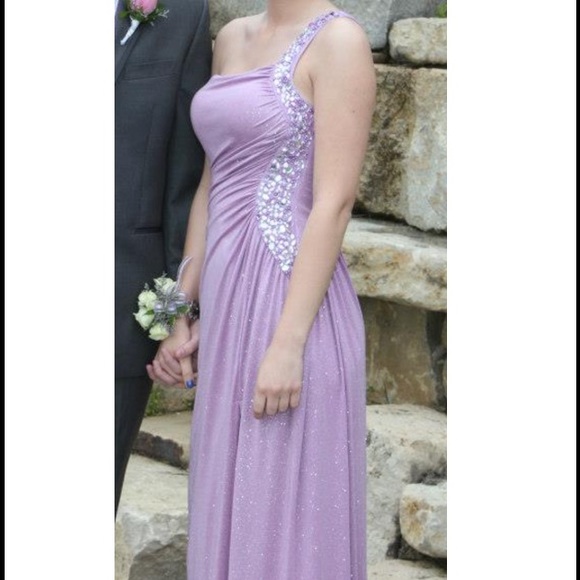 Prom dress - Picture 3 of 3