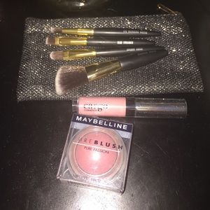 Make up bundle