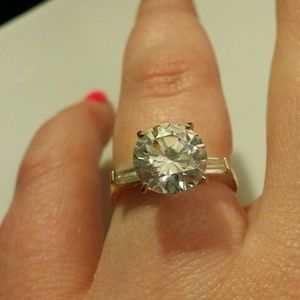 Sterling silver solitaire ring w baguette accents