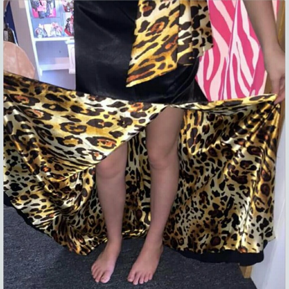 Sale! BLACK LEOPARD ANIMAL PRINT PROM BALL GOWN - Picture 3 of 4