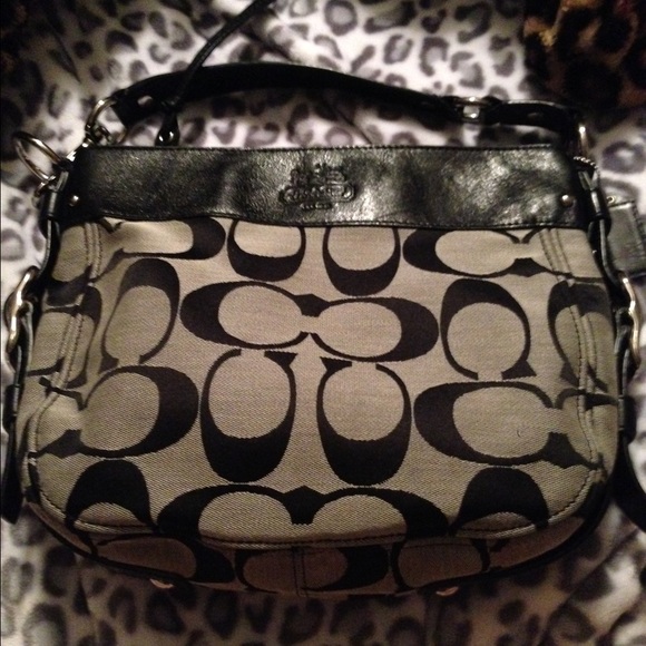 Coach - Picture 2 of 4
