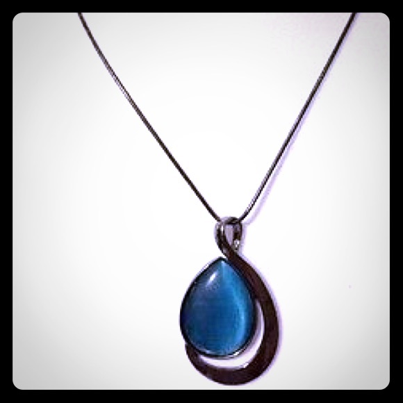 Gorgeous Lia Sophia necklace!