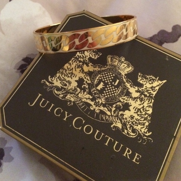 Juicy Gold Bangle