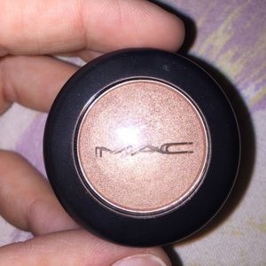 MAC eyeshadow