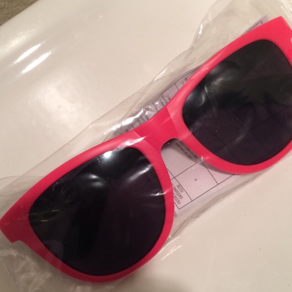 VS PINK sunglasses.