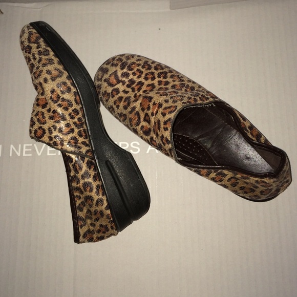 Cheetah print nurse mates