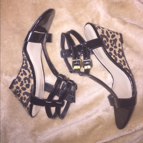 Leopard print wedge Sandles size 8.5