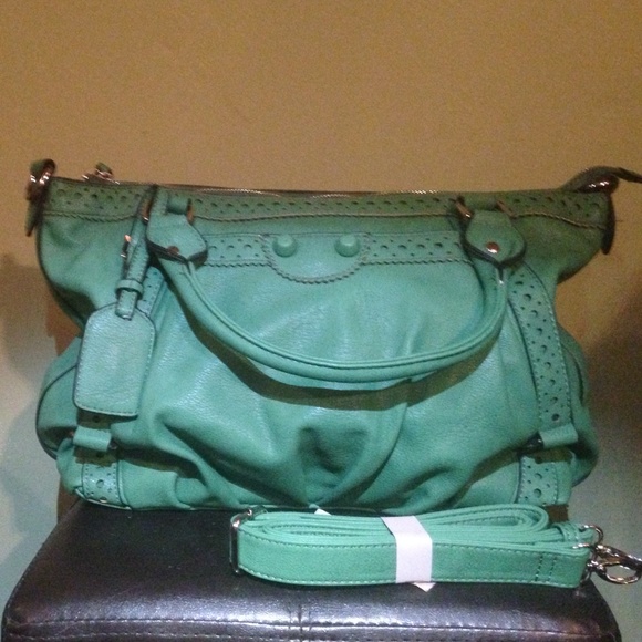 Shoe Dazzle handbag
