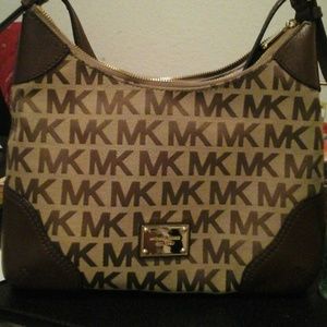 M Kors handbag - Get it now!!!!!