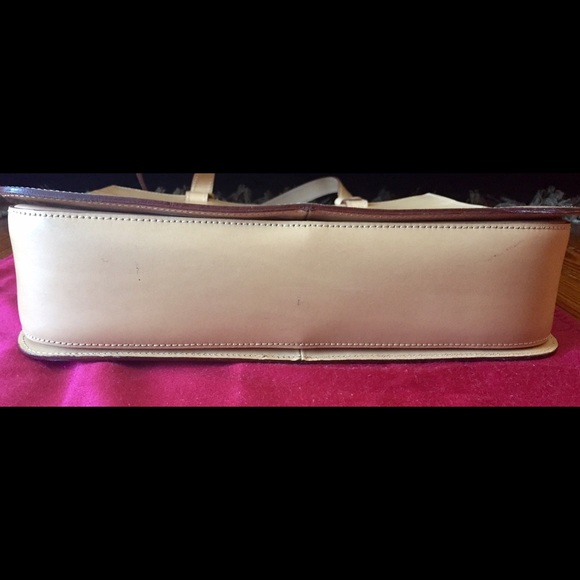 Michael Rome Fine Genuine Leather Purse - Picture 2 of 4
