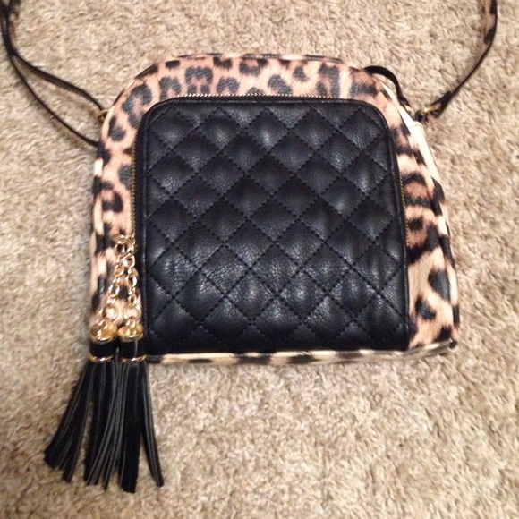 Purse - Picture 2 of 4