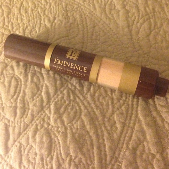 Eminence Mineral Powder-Olive Tones