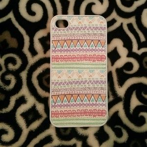Trendy tribal/aztec print iPhone 4/4s case