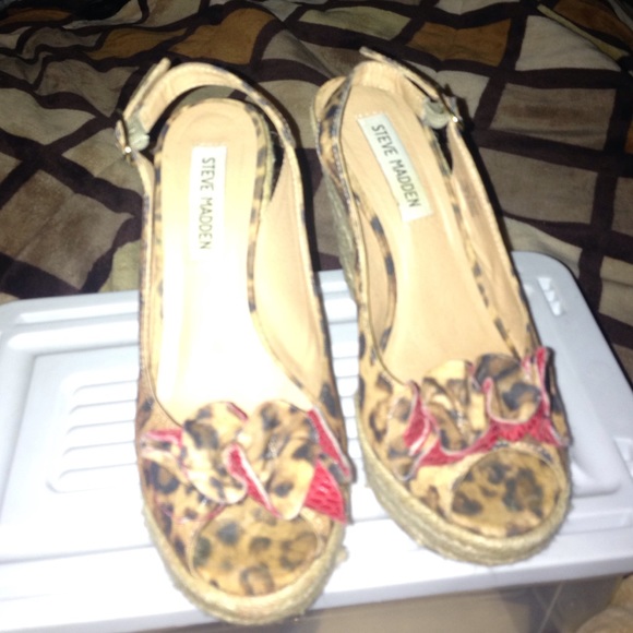 Steve Madden leopard wedges size 6 - Picture 2 of 3