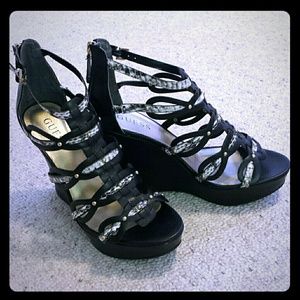 Size 8.5 New Guess Black Strappy Wedges!