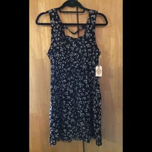 NWT Forever21 Floral Summer Dress