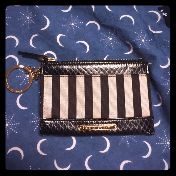 henri bendel Clutches & Wallets - Henri Bendel Coin Purse/Key Chain ❤️