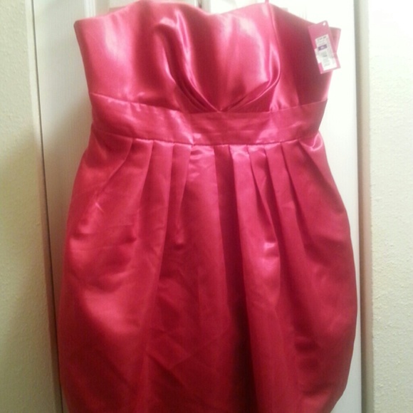 BRAND NEW Cute dress