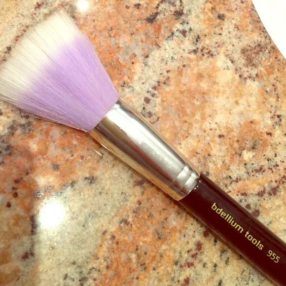 🚫sold🚫Bdellium duo fiber face brush