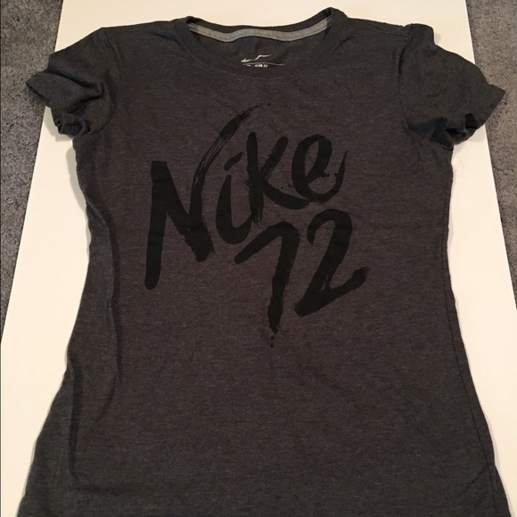Nike T