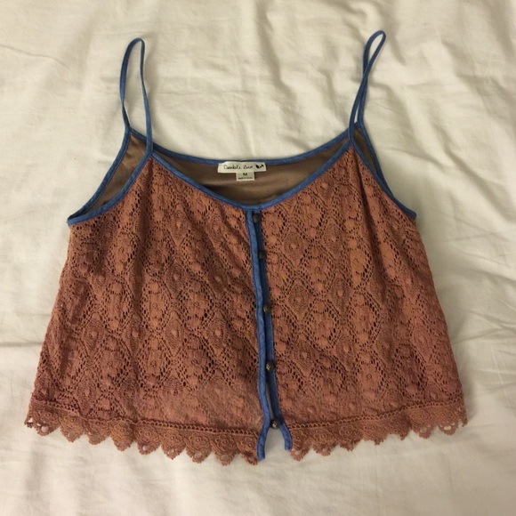 Lacey burnt orange crop