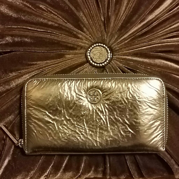 Tori Burch metallic Silver wallet