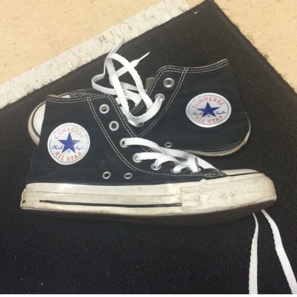 Black High top converse.