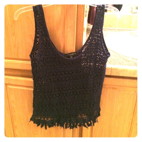 Embroidered Tank, size Medium