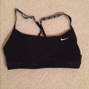 Black Nike sportsbra