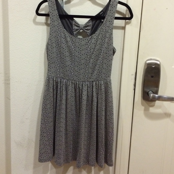 floral print gray dress