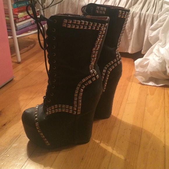 Black studded high heel boots♣️💀🔪