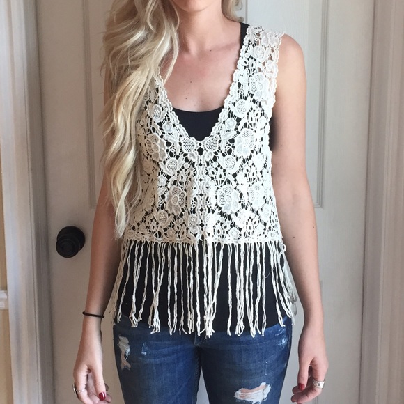 Lace crochet fringe top - Picture 2 of 3