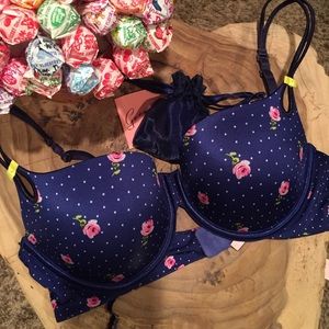 Victoria Secret bra