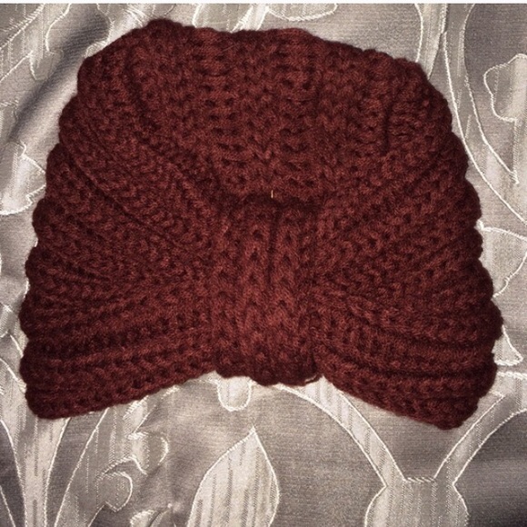 ALDO maroon turban hat knit material