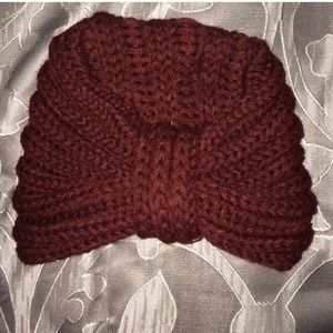 ALDO maroon turban hat knit material