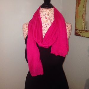 🆕 Hot pink scarf