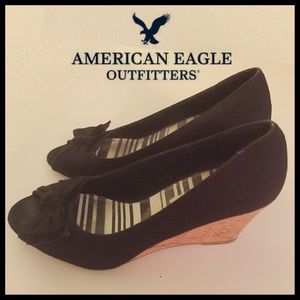 American Eagle Navy Blue Peep-toe Bow Wedges