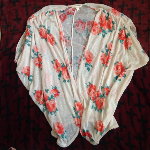 💖NEW💖 Painted Threads Floral  Detailed Cardigan