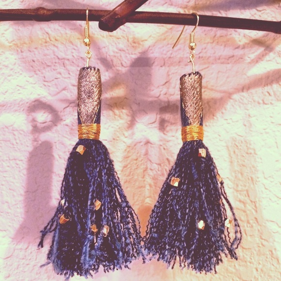 Denim Earrings ! - Picture 4 of 4