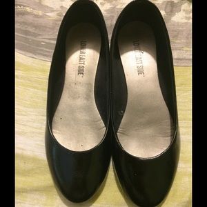 Simple black flats