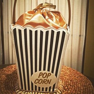 Popcorn Bag !