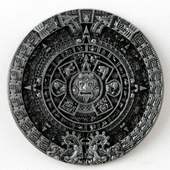 SOLD Ornately detailed belt buckle