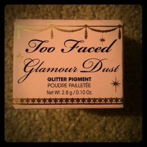 Too faced glamorous dust!!!