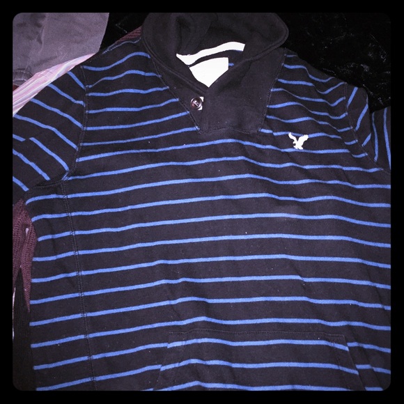 American Eagle Turtle neck Sweater type shirt! - Picture 1 of 1