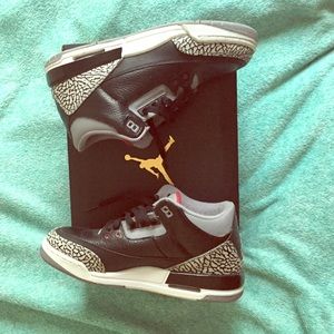 7Y JORDAN BLACK CEMENT 3'S 2011