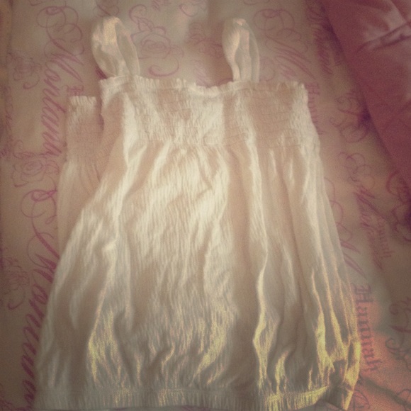 This is a white summer tee